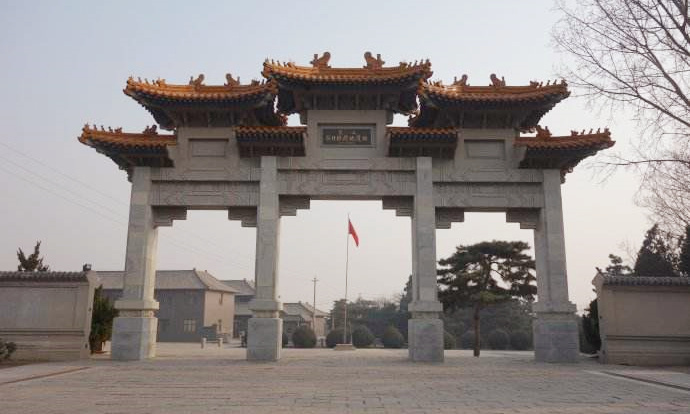天津市盘山烈士陵园