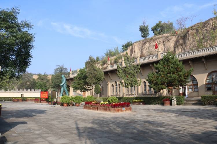 米脂县杨家沟革命纪念馆